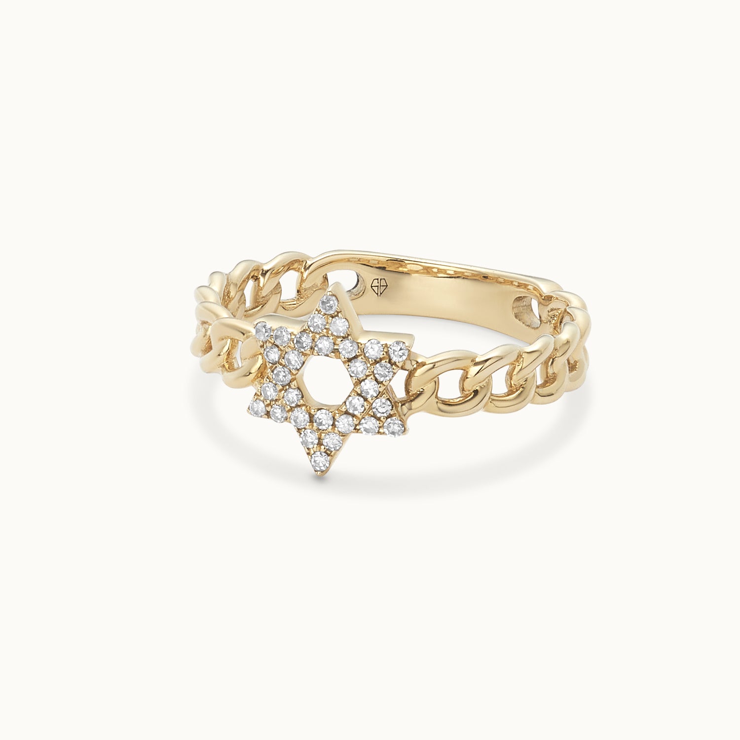 Gold ring with star design 